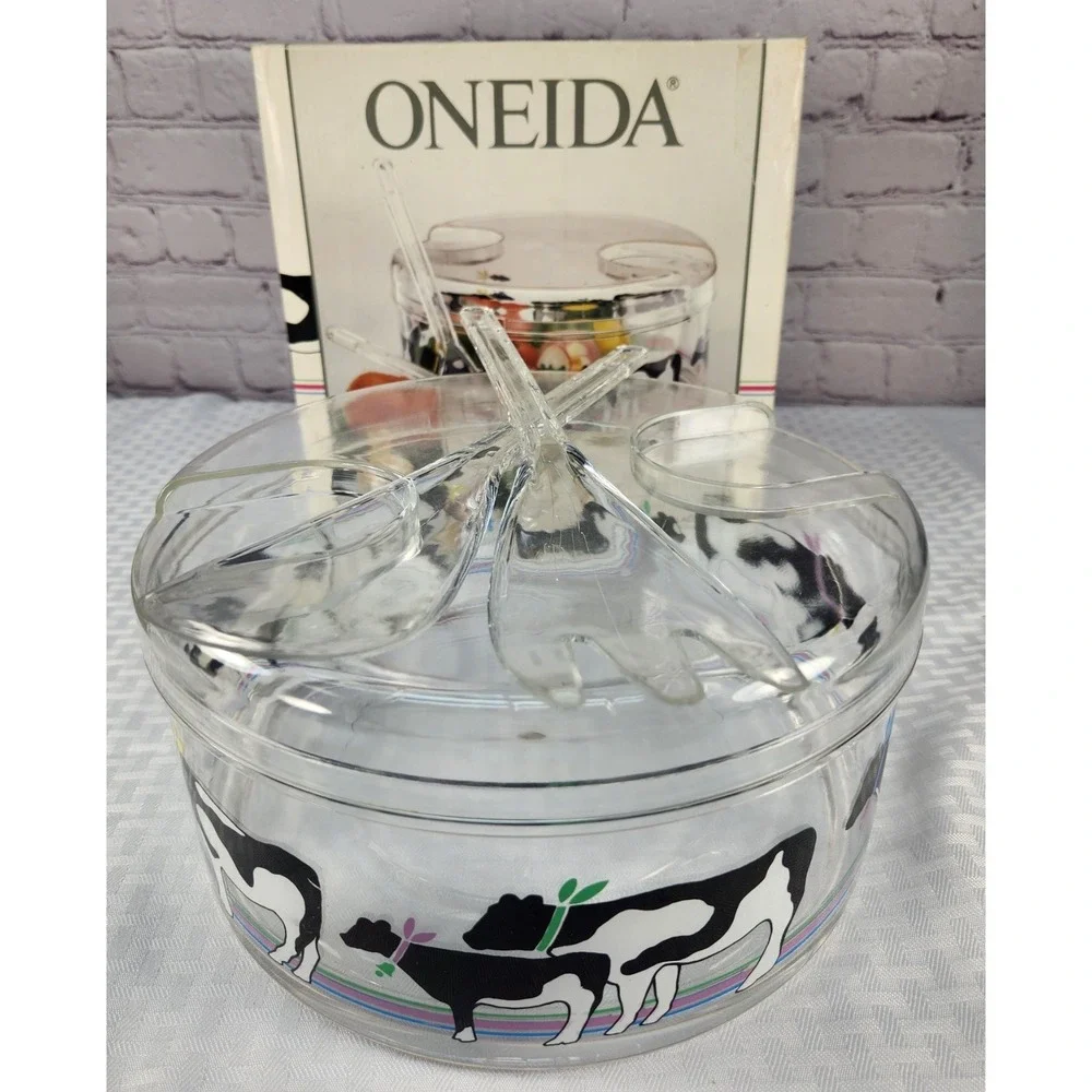 Cows Cows Cows! New Vintage 1987 Oneida Lucite Salad Bowl and Tongs Rare!